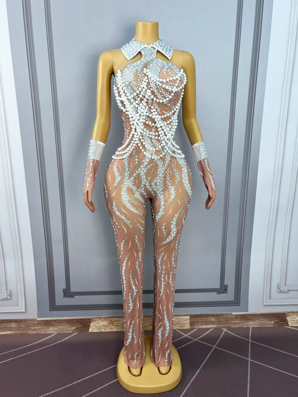 CELESINYI Yuezhu Crystal Pearl Fringe High Collar Gown