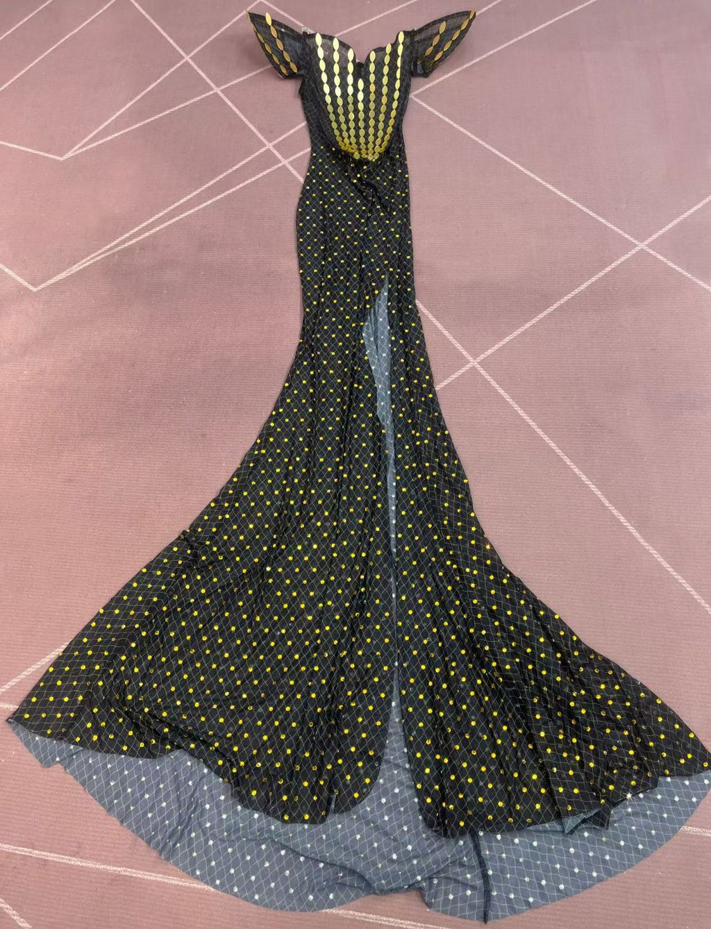 CELESINYI Huangliupian Crystal Gold Willow Mermaid Gown