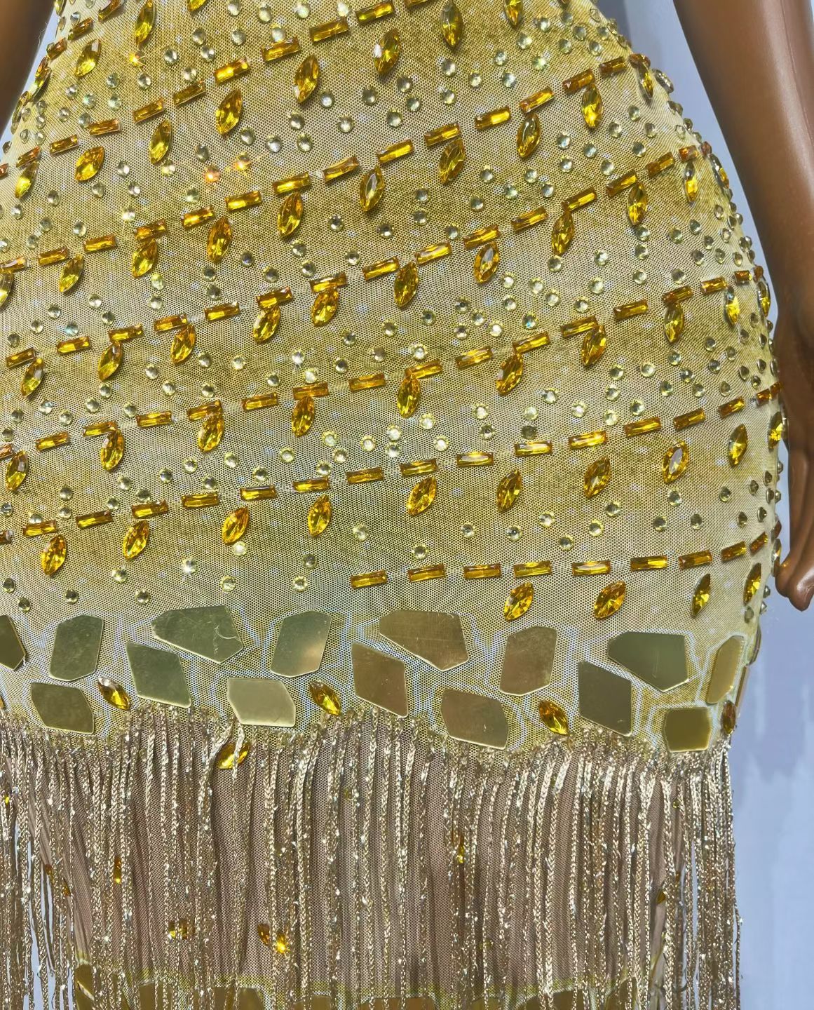 CELESINYI Jinxiansi Crystal Gold Mirror Fringe Gown