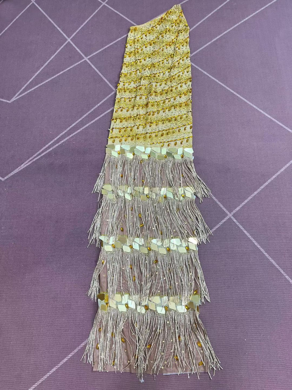 CELESINYI Jinxiansi Crystal Gold Mirror Fringe Gown