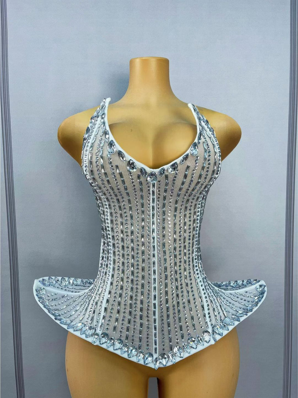 CELESINYI Jingxianhua Crystal Peplum Bodysuit