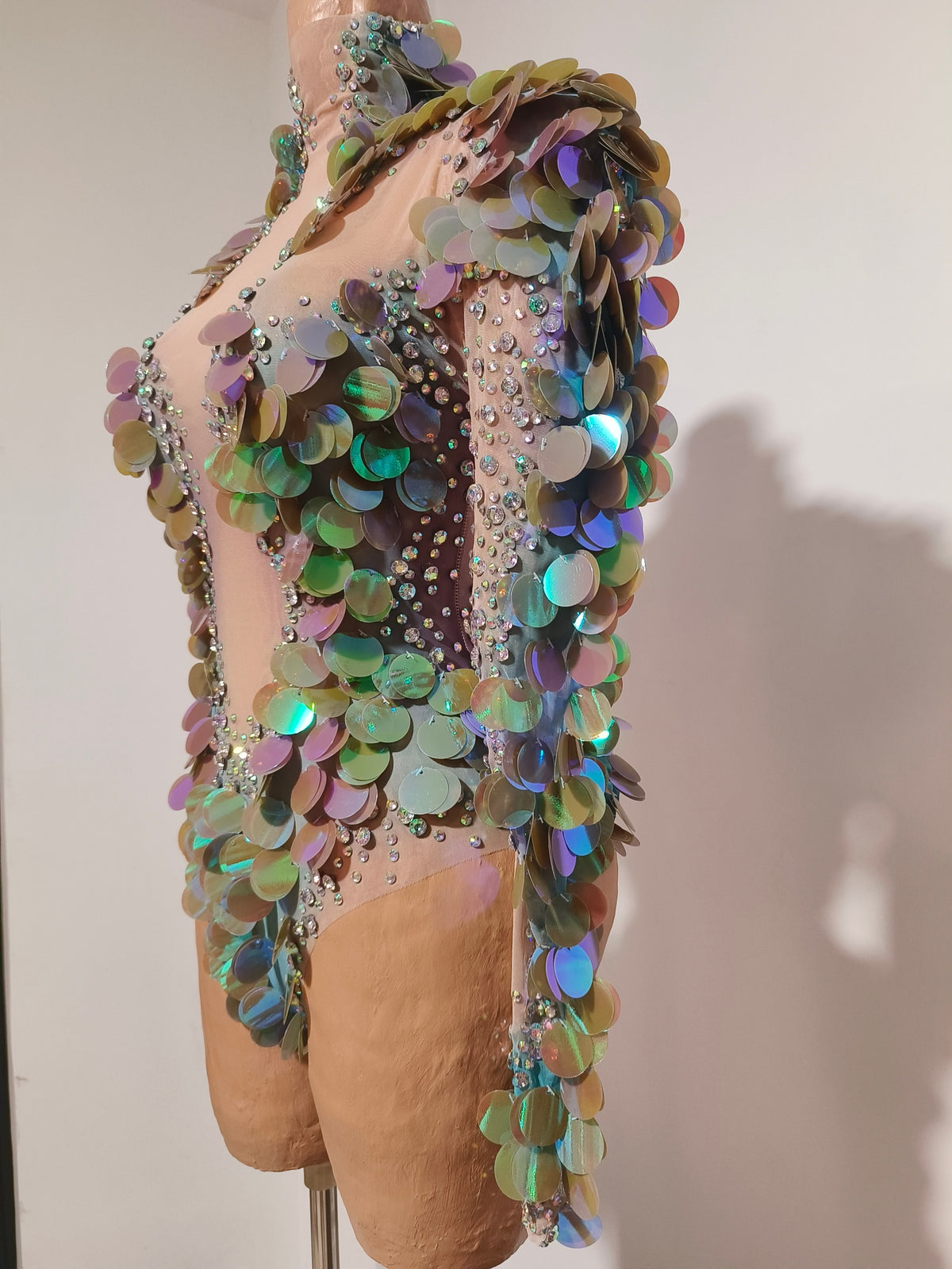 CELESINYI Yupi Crystal Iridescent Bodysuit