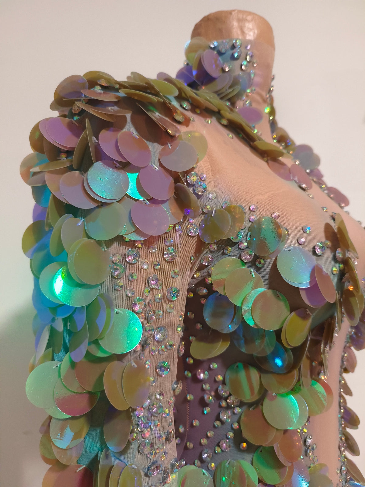 CELESINYI Yupi Crystal Iridescent Bodysuit