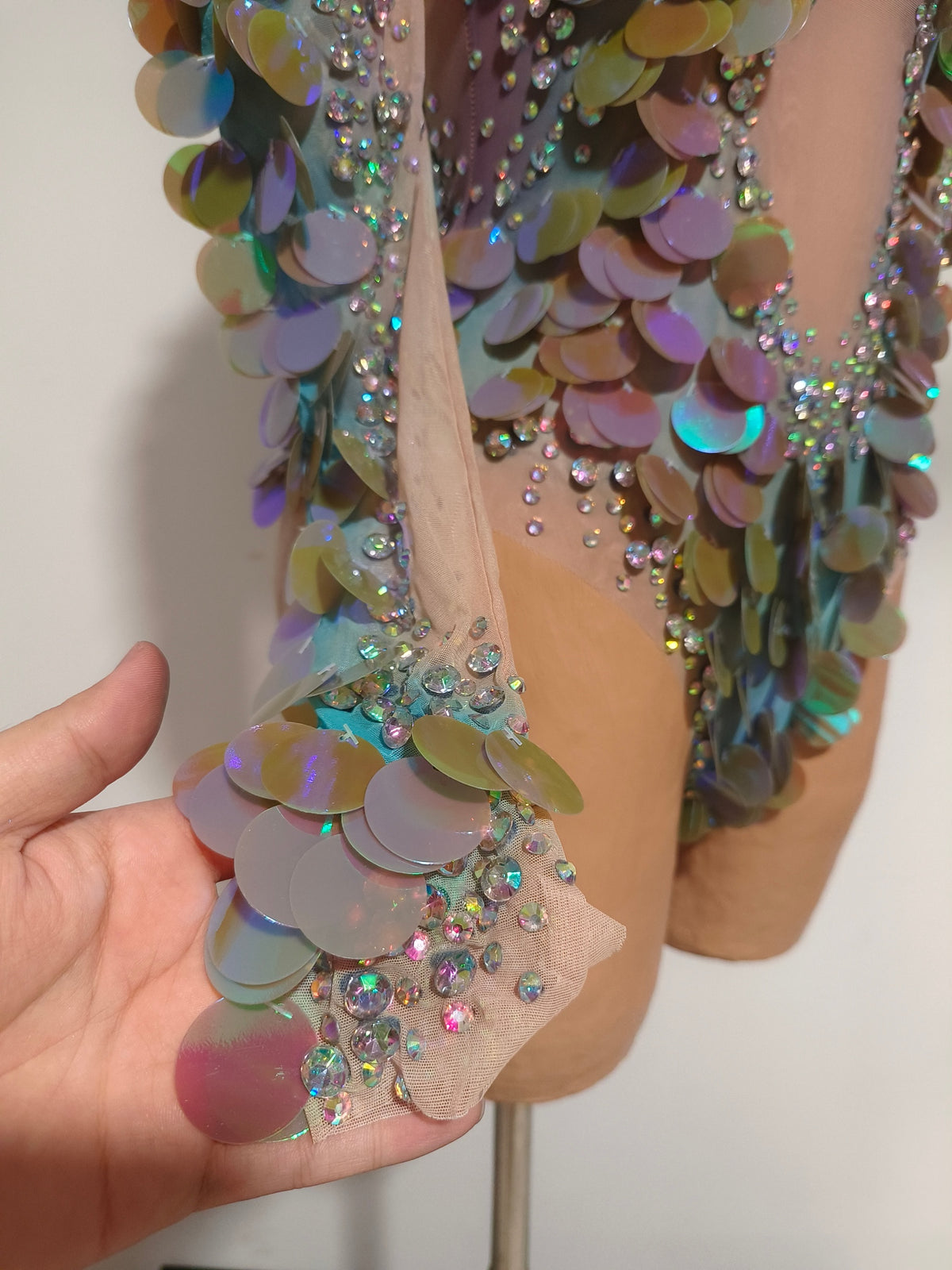 CELESINYI Yupi Crystal Iridescent Bodysuit