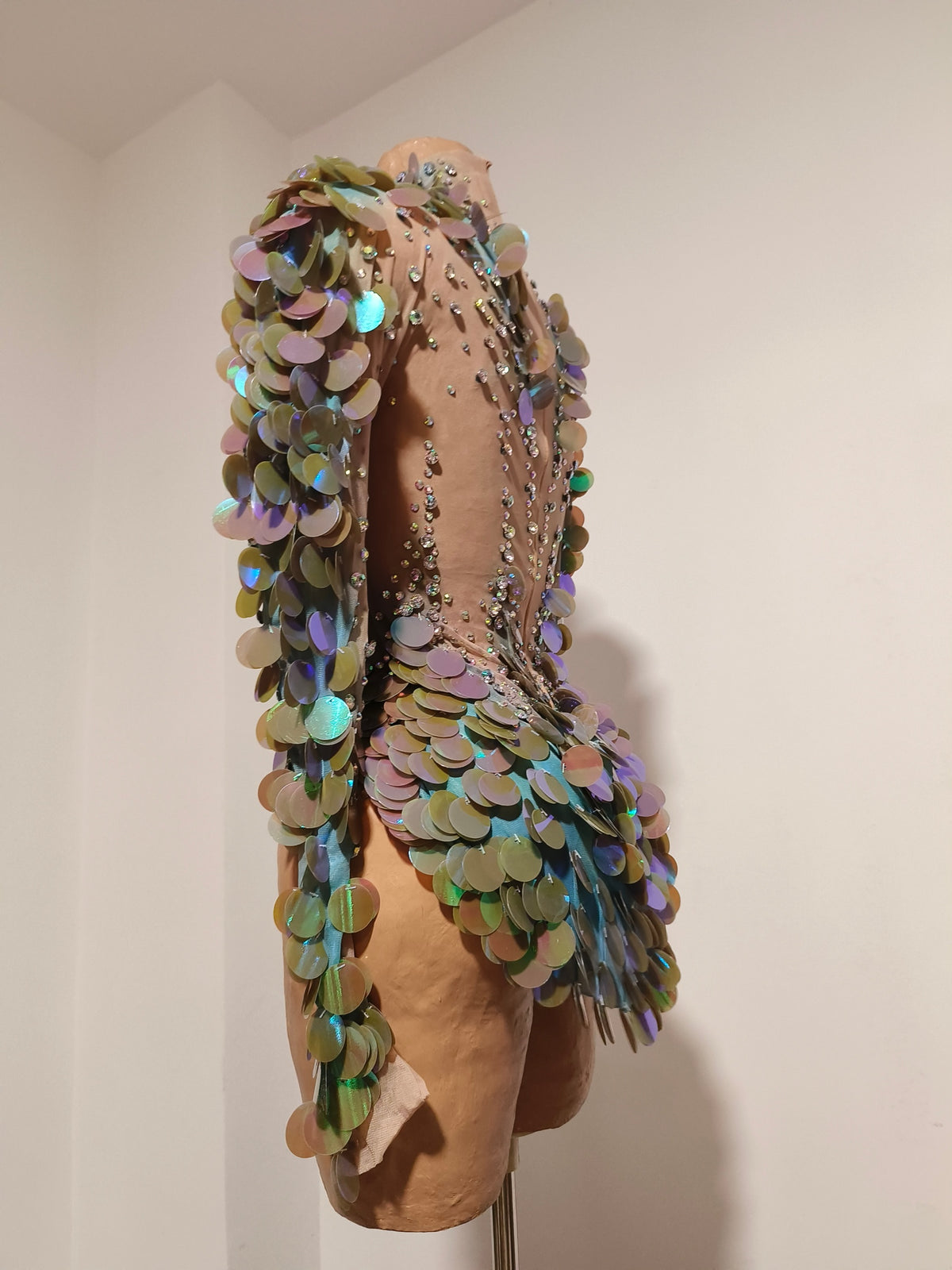 CELESINYI Yupi Crystal Iridescent Bodysuit