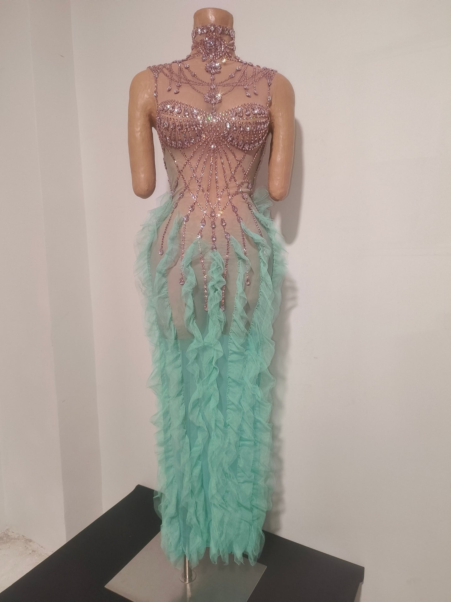 CELESINYI Qingliang Crystal Mint Ruffle Gown