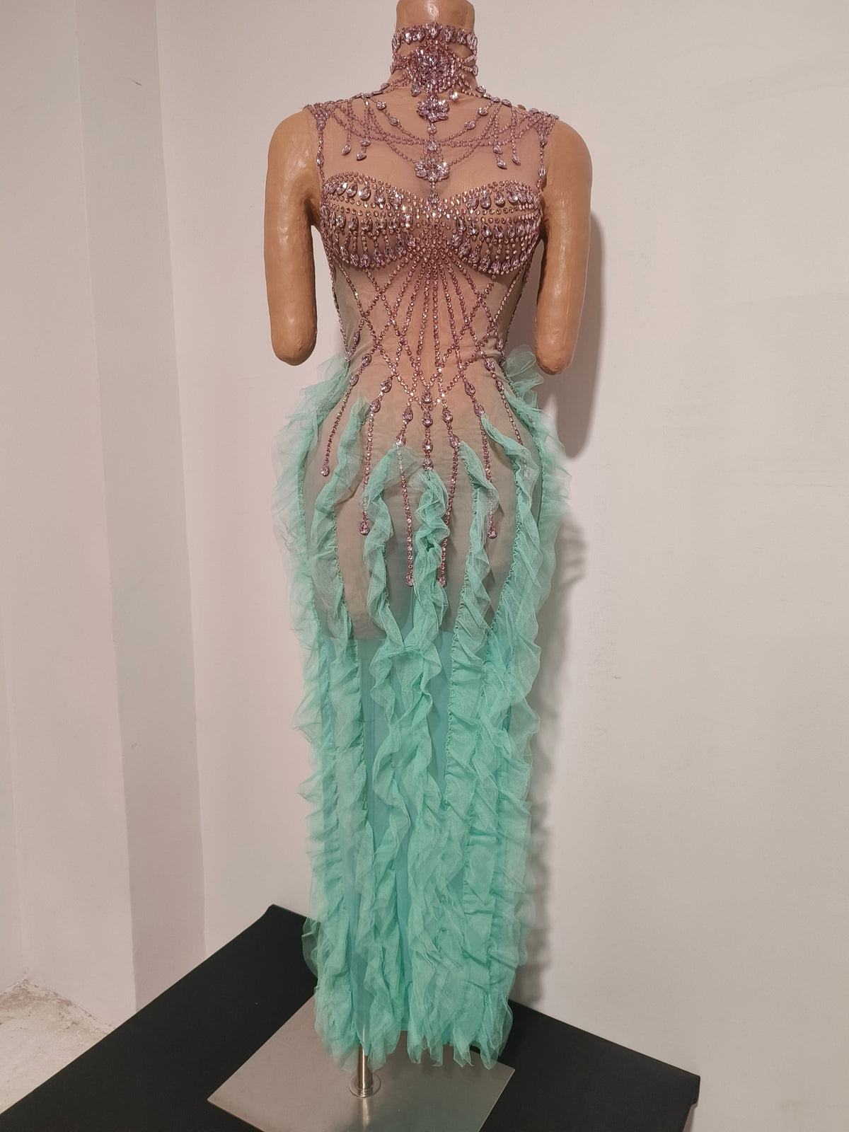 CELESINYI Qingliang Crystal Mint Ruffle Gown