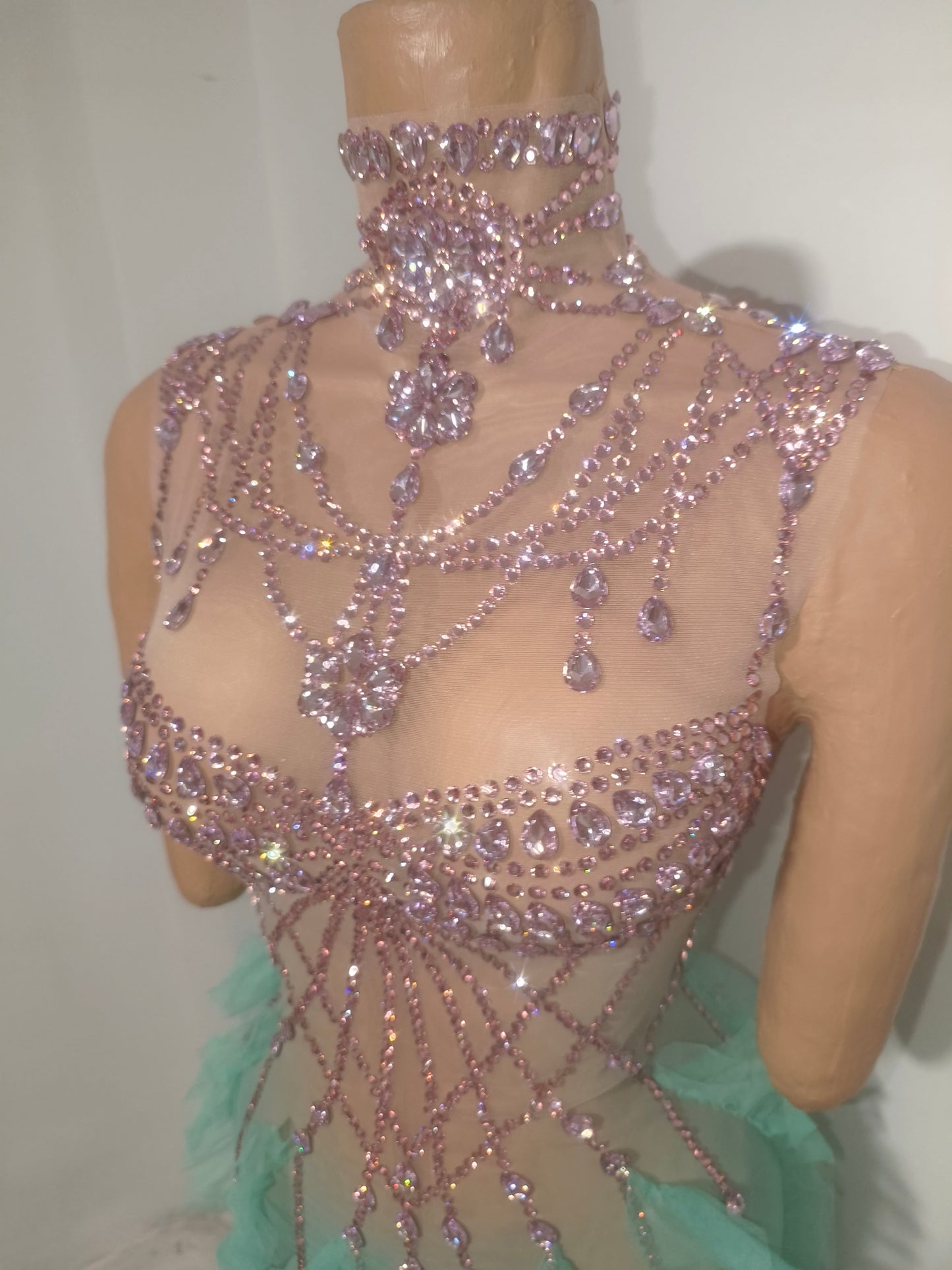 CELESINYI Qingliang Crystal Mint Ruffle Gown