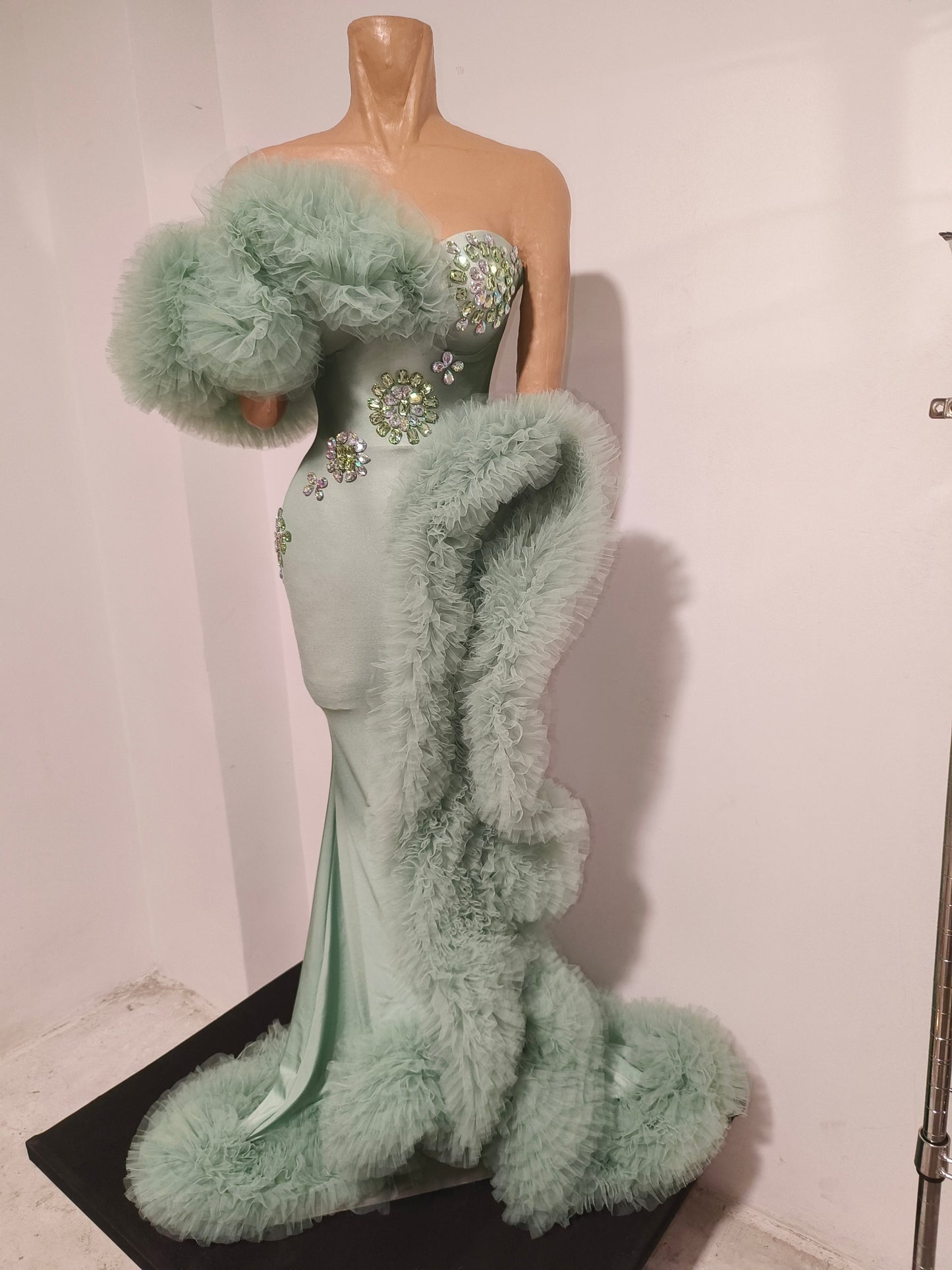 CELESINYI Migua Crystal Melon Tulle Gown