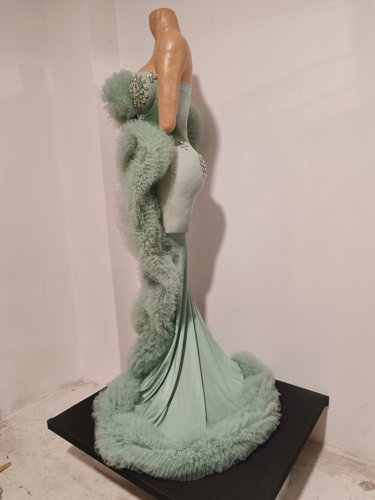 CELESINYI Migua Crystal Melon Tulle Gown