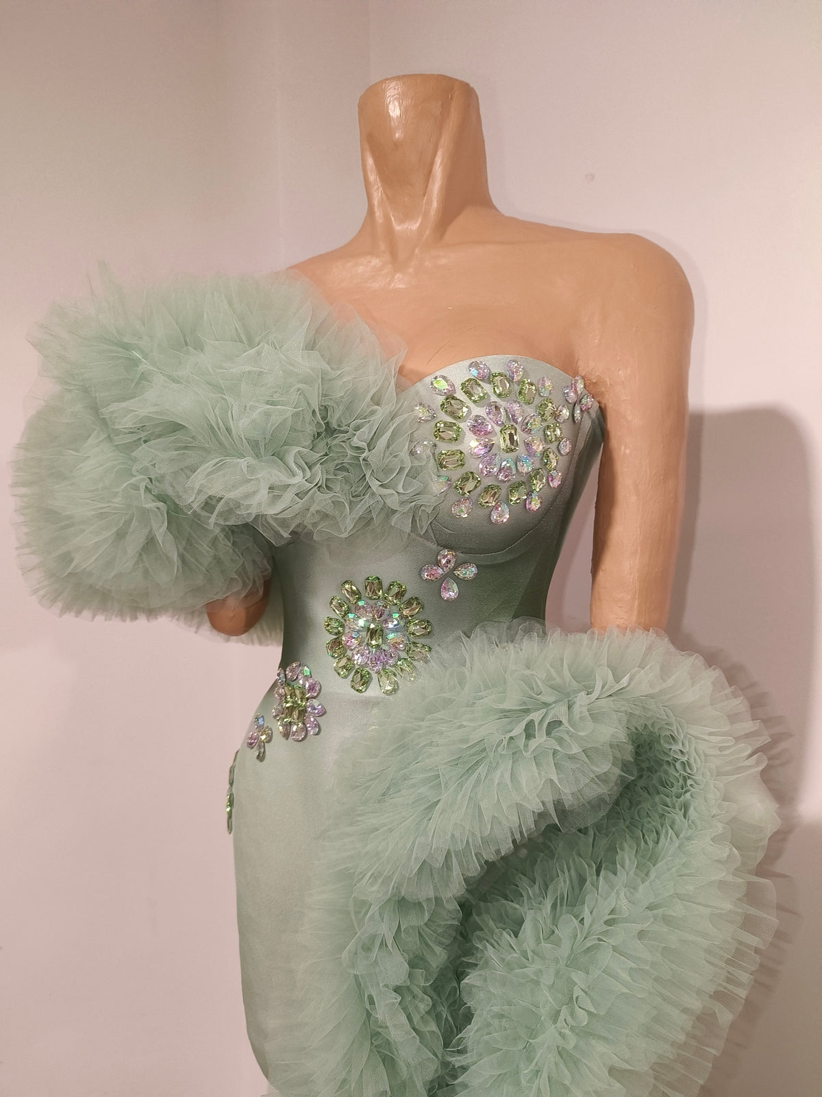 CELESINYI Migua Crystal Melon Tulle Gown