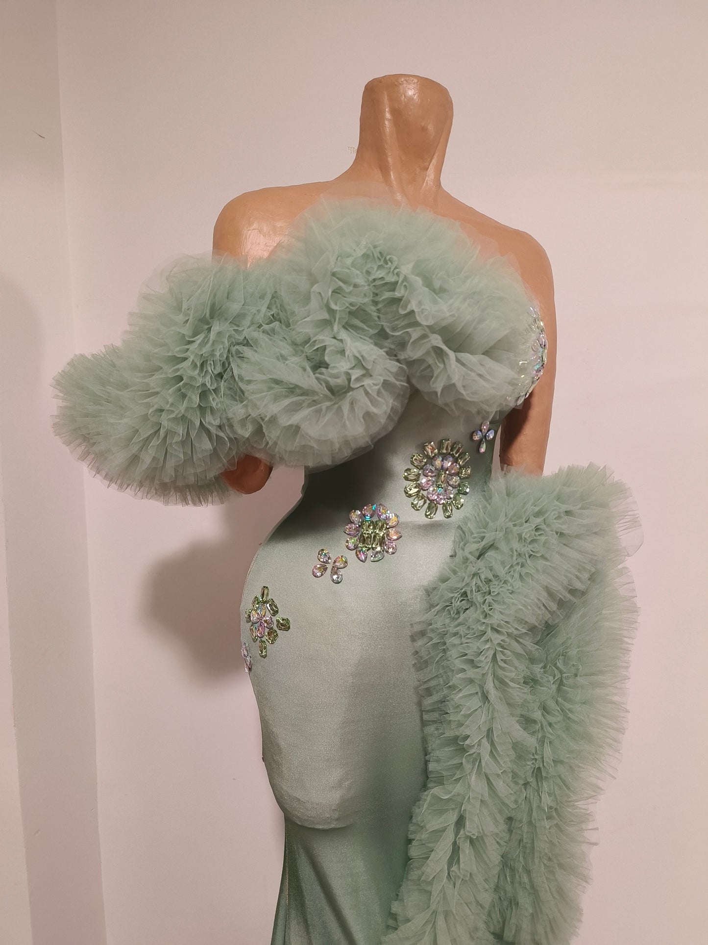 CELESINYI Migua Crystal Melon Tulle Gown