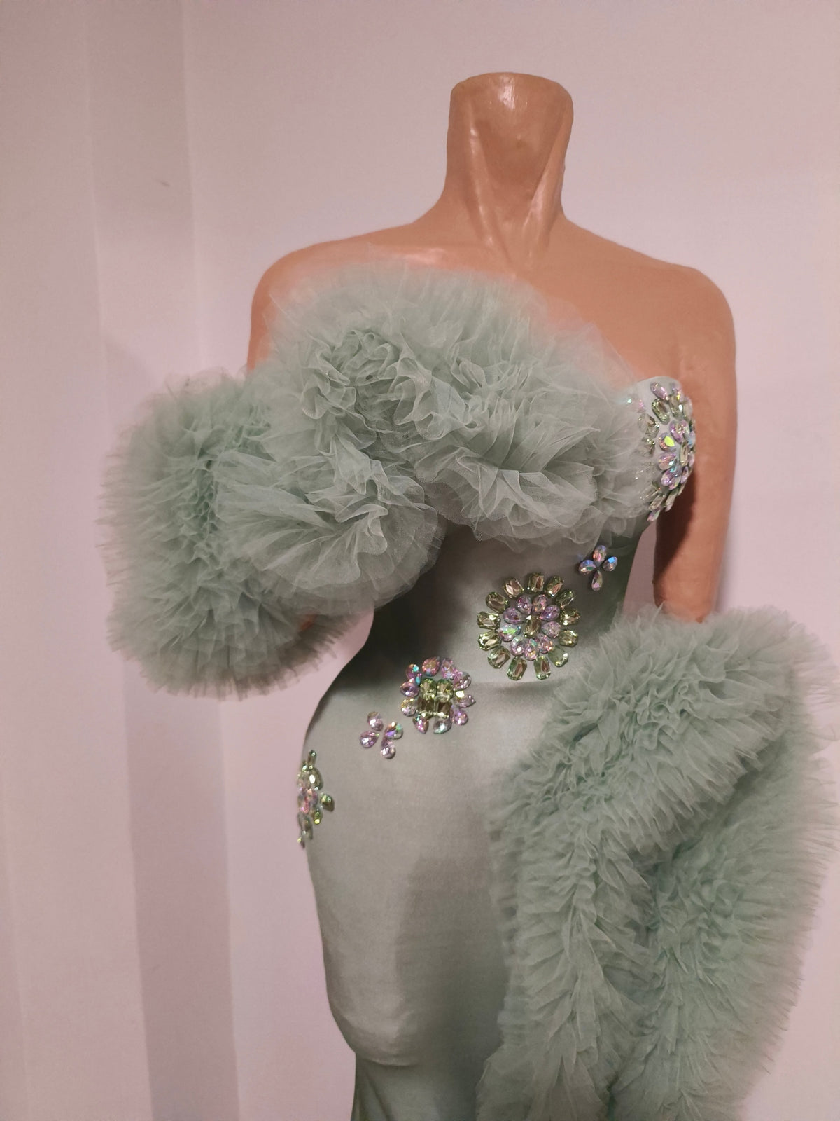 CELESINYI Migua Crystal Melon Tulle Gown