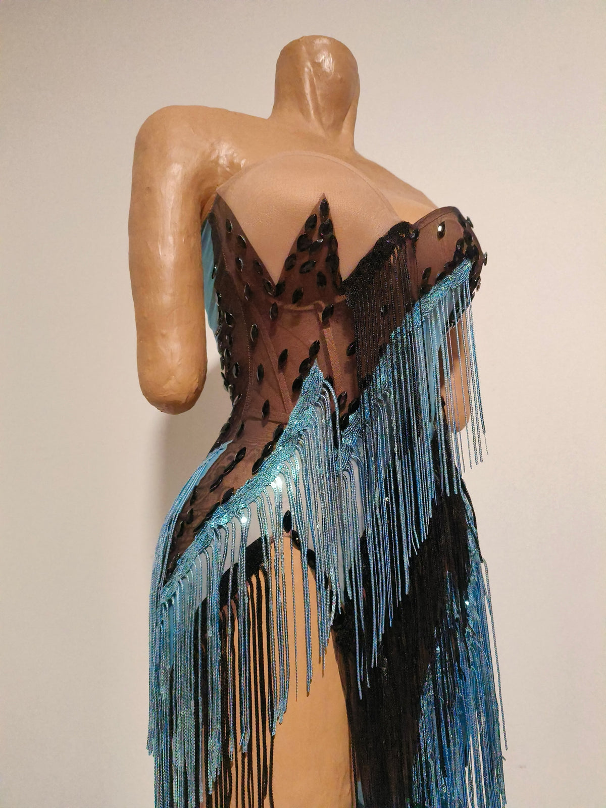 CELESINYI Qinggao Rhinestone Blue Black Fringe Gown