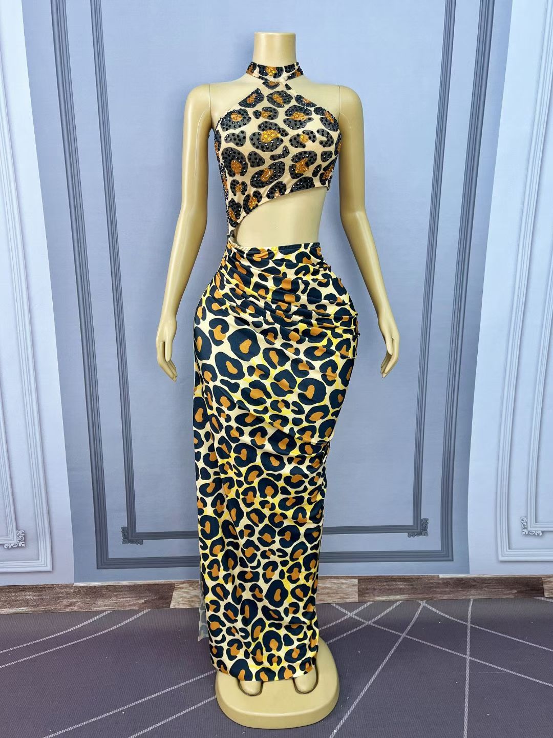 CELESINYI Yaredai Crystal Tropical Print Dress