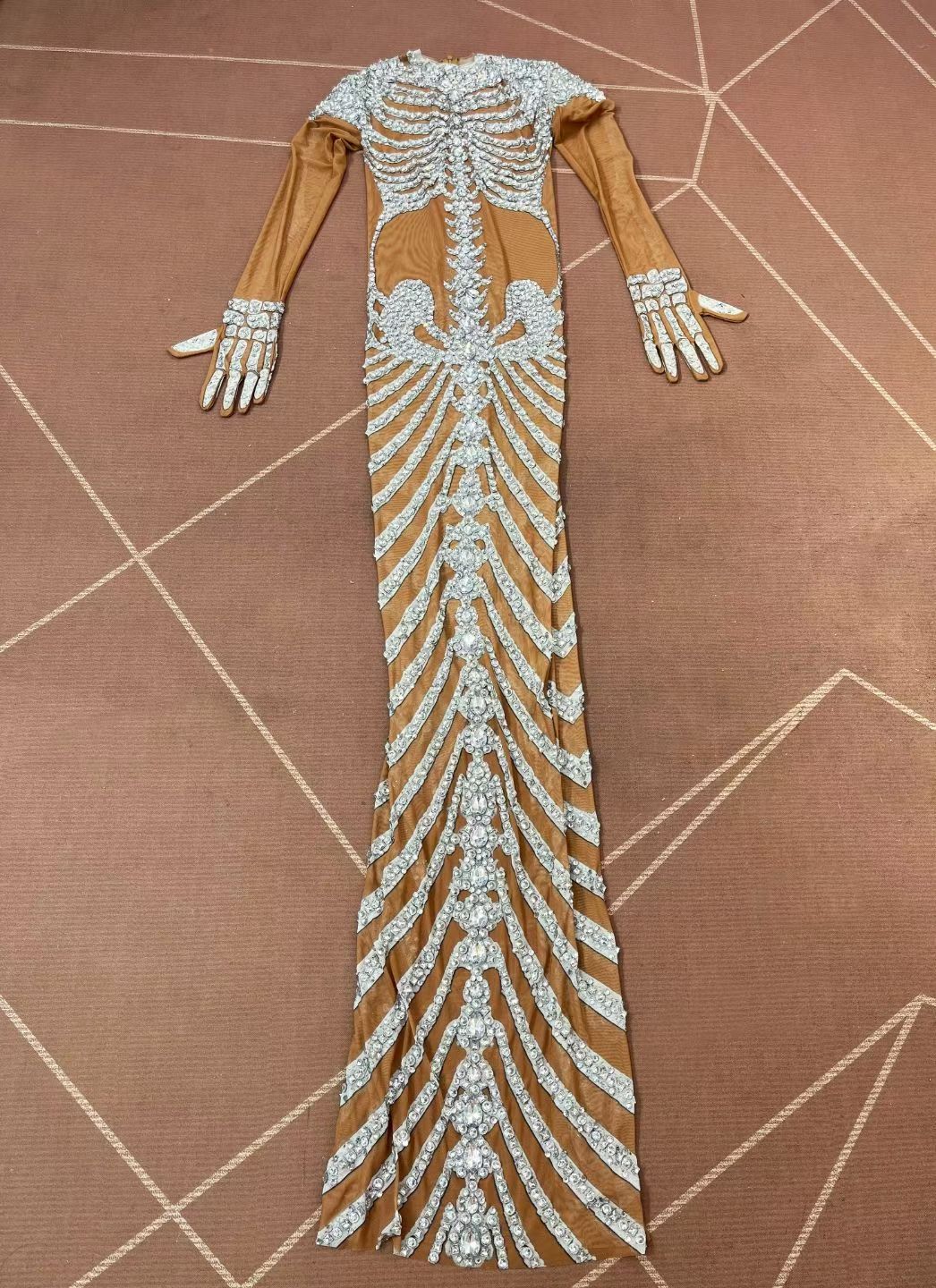 CELESINYI Kulouwang Crystal Skeleton Gown