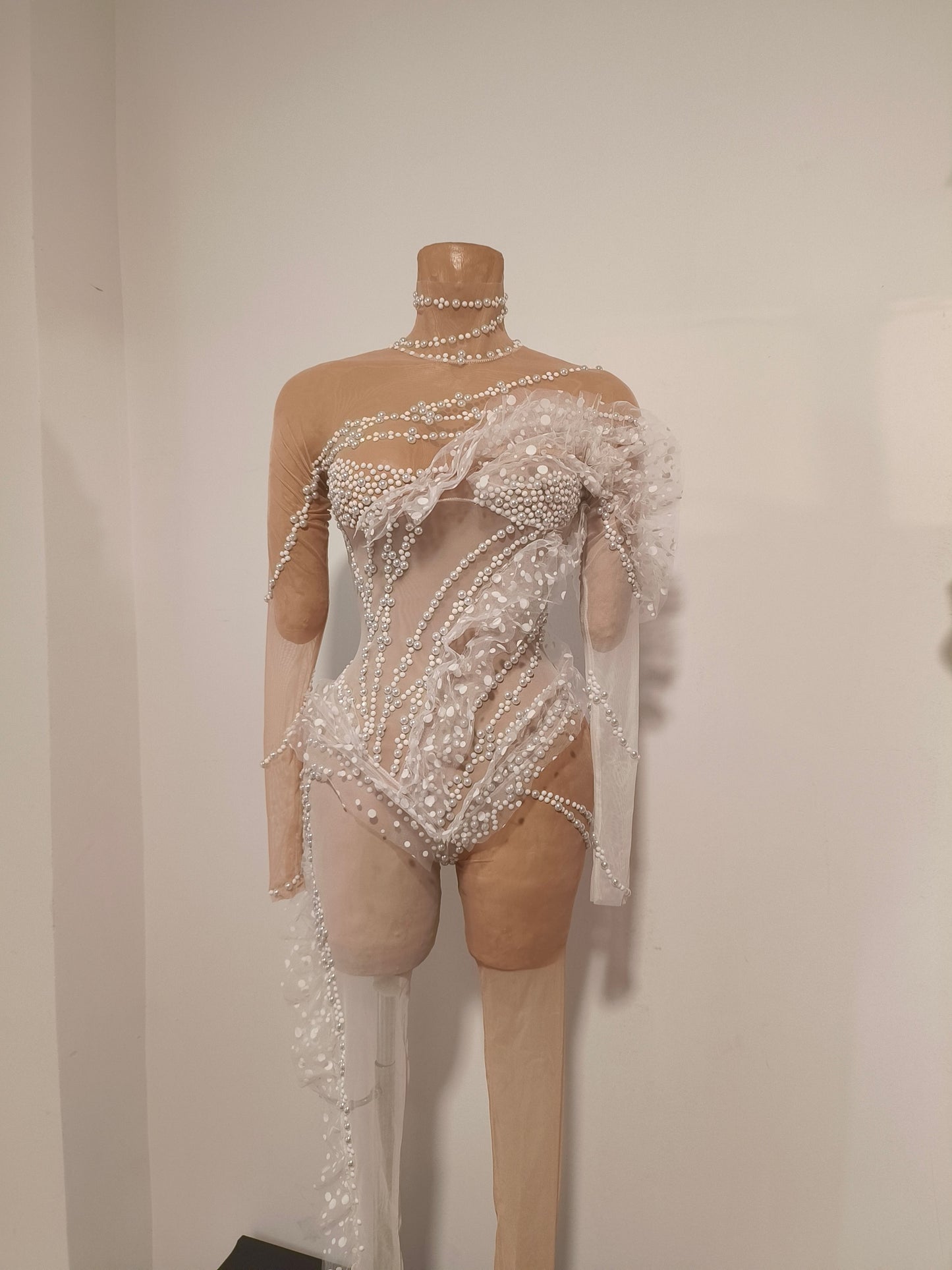 CELESINYI Lengyue Crystal Pearl Bodysuit