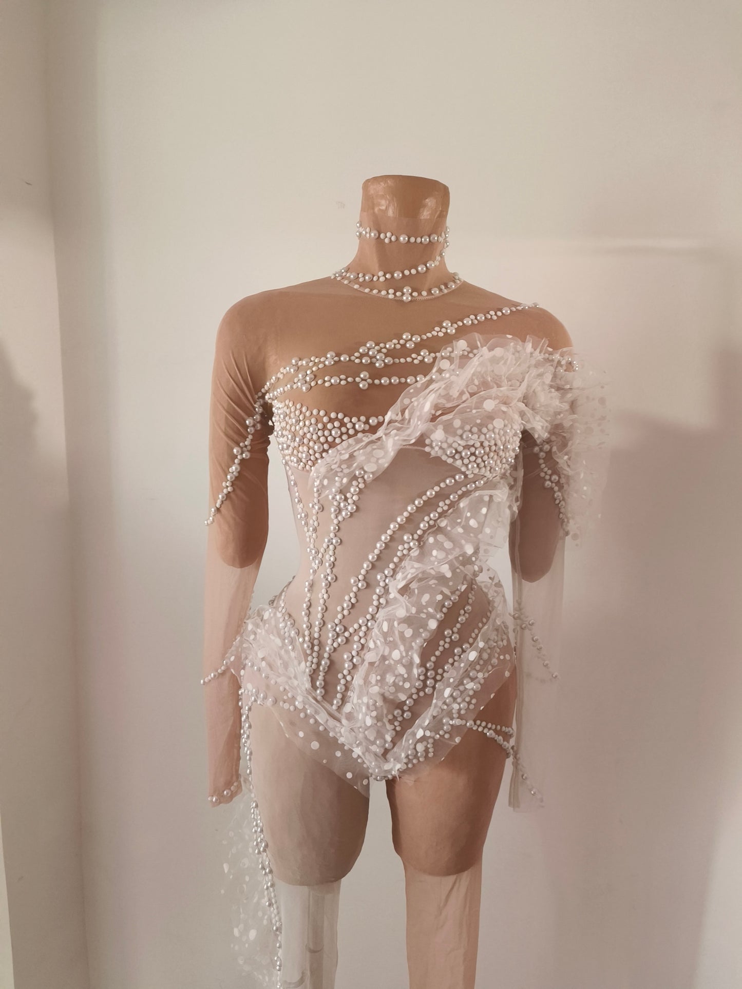 CELESINYI Lengyue Crystal Pearl Bodysuit