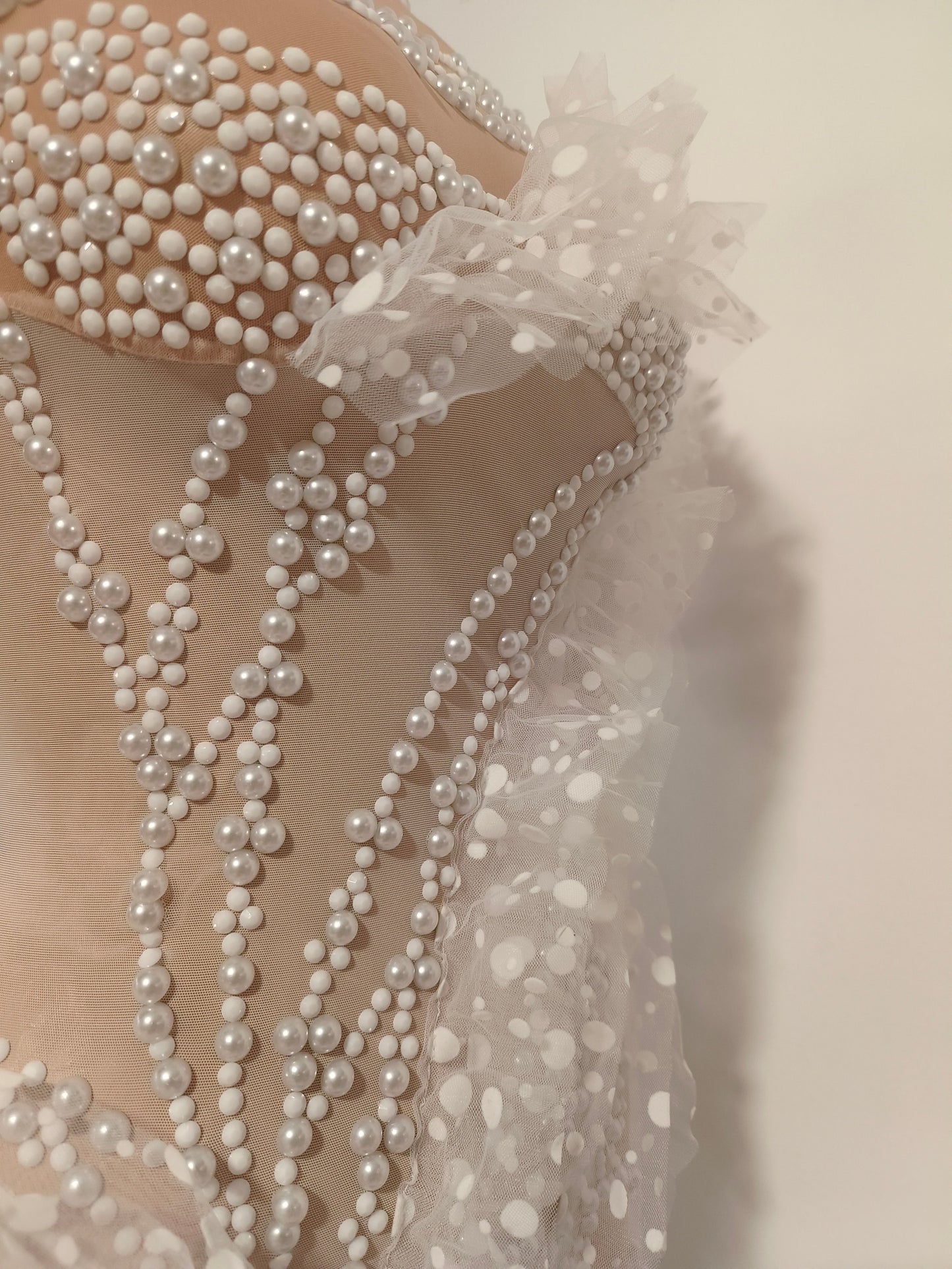 CELESINYI Lengyue Crystal Pearl Bodysuit