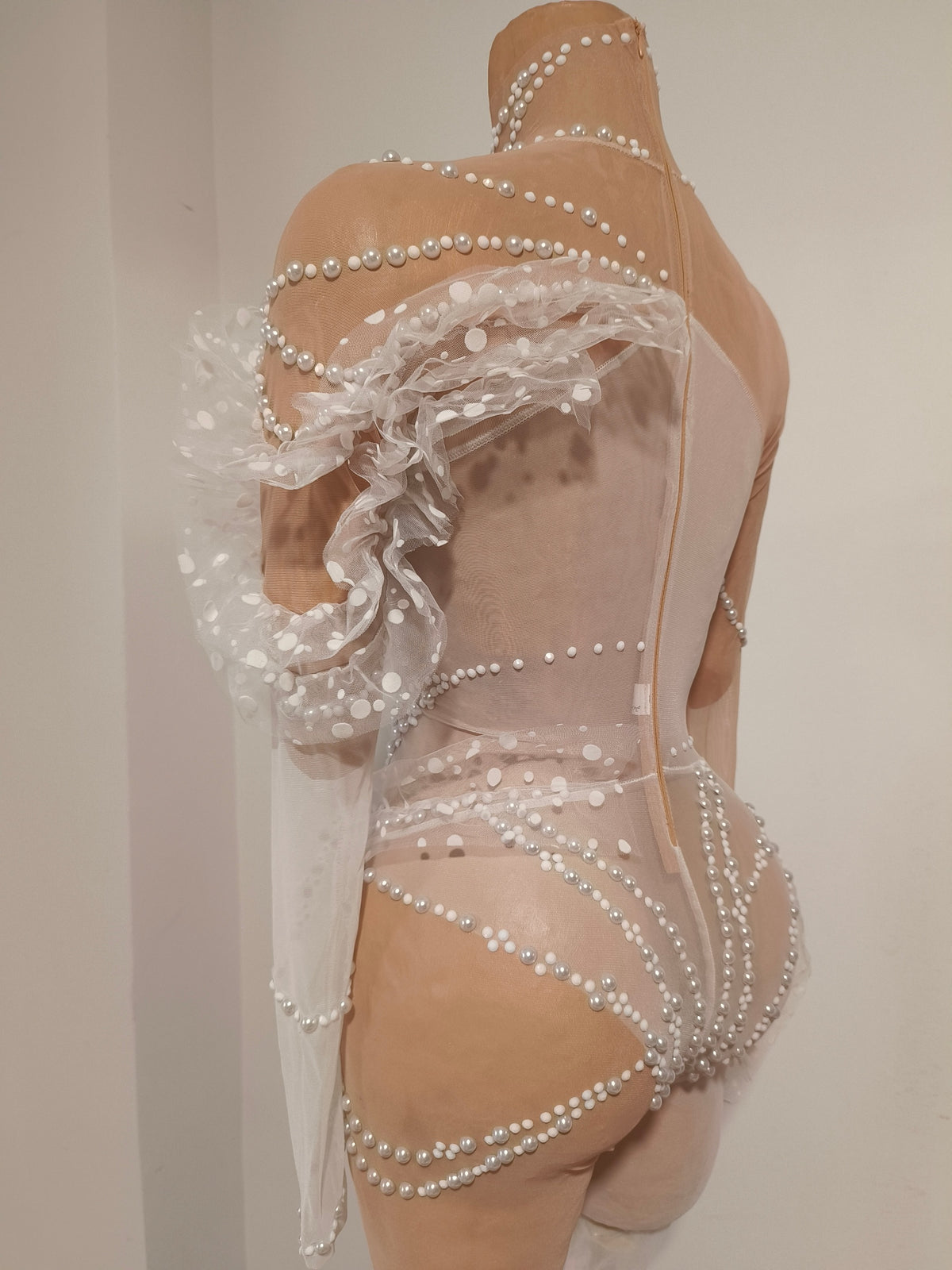 CELESINYI Lengyue Crystal Pearl Bodysuit