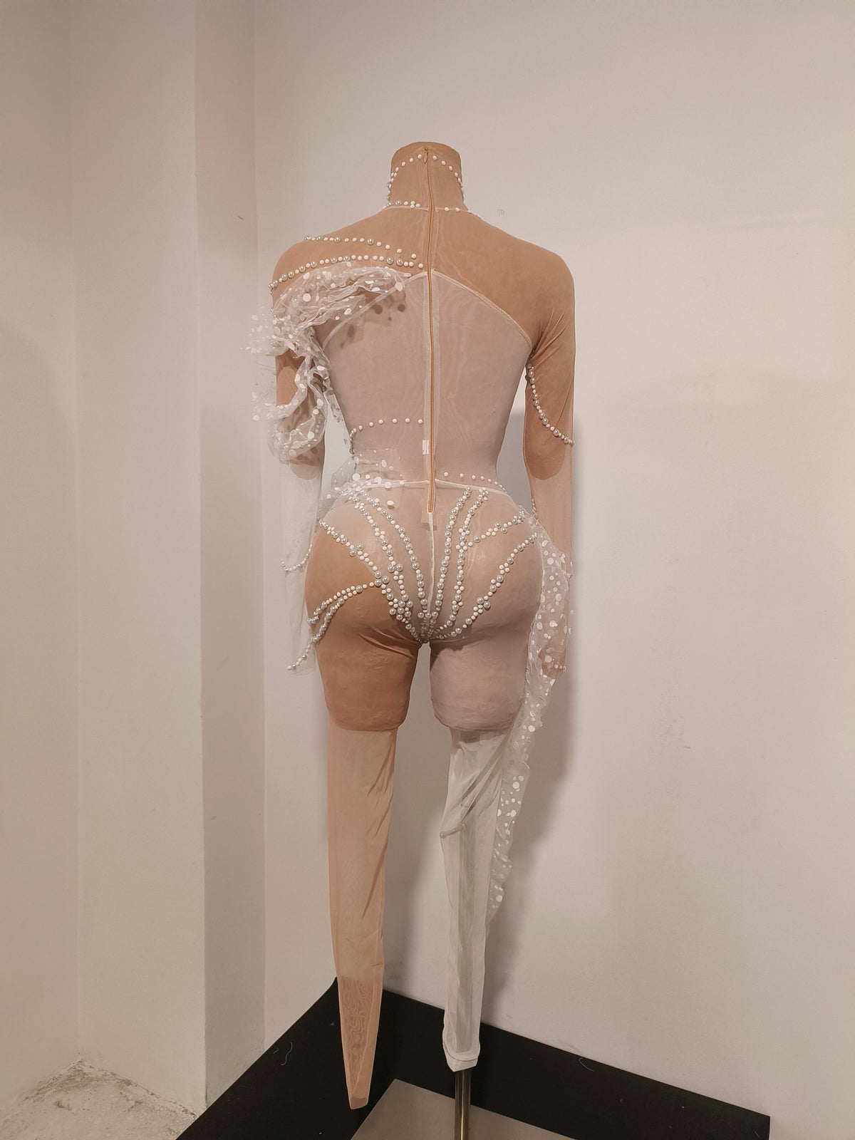 CELESINYI Lengyue Crystal Pearl Bodysuit