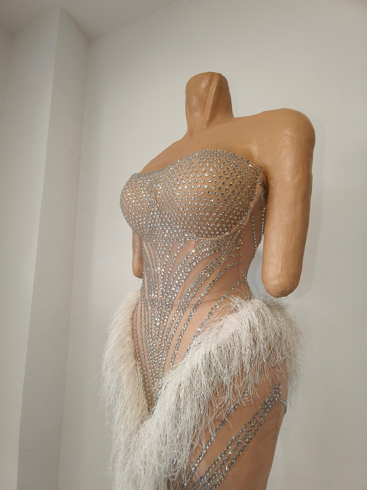 CELESINYI Fengwei Crystal Ostrich Feather Gown