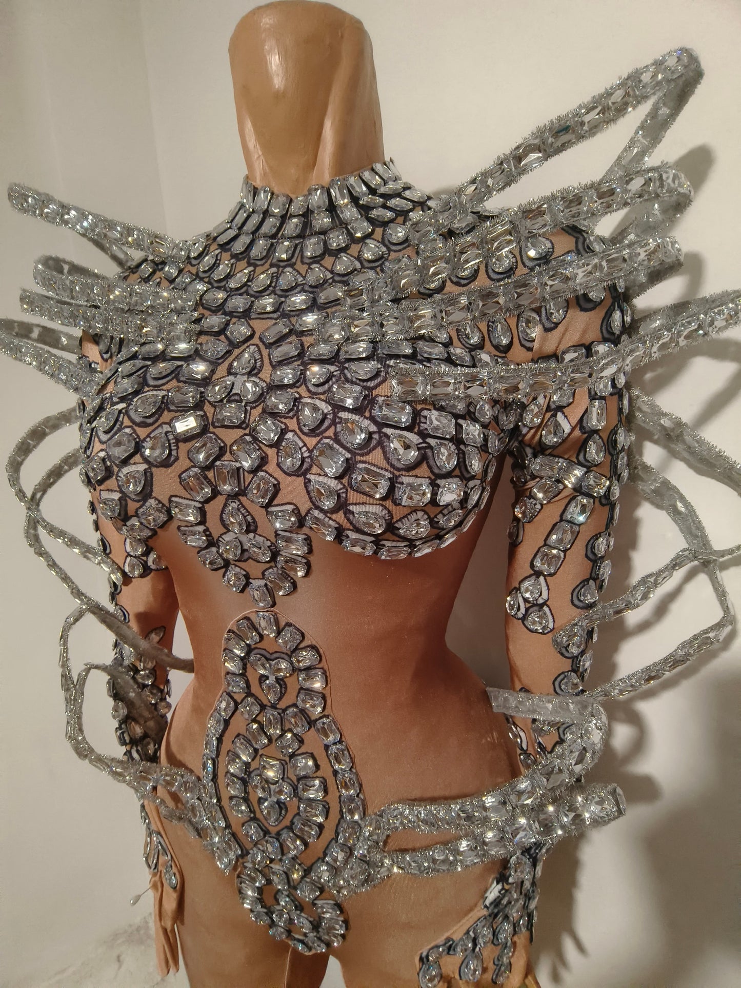 CELESINYI Jiazhuang Crystal Skeleton Bodysuit