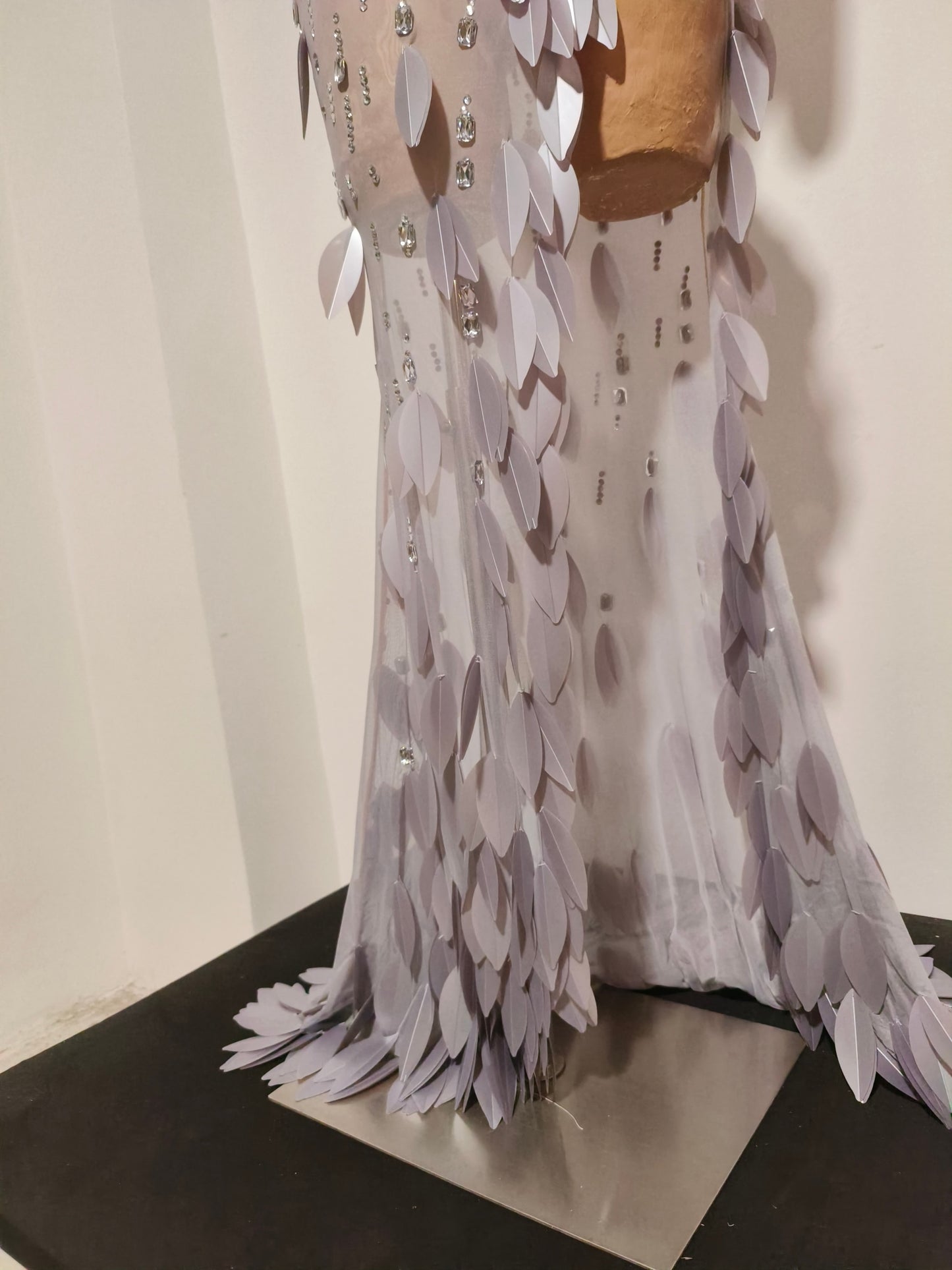 CELESINYI Shenniao Crystal Feather Train Gown