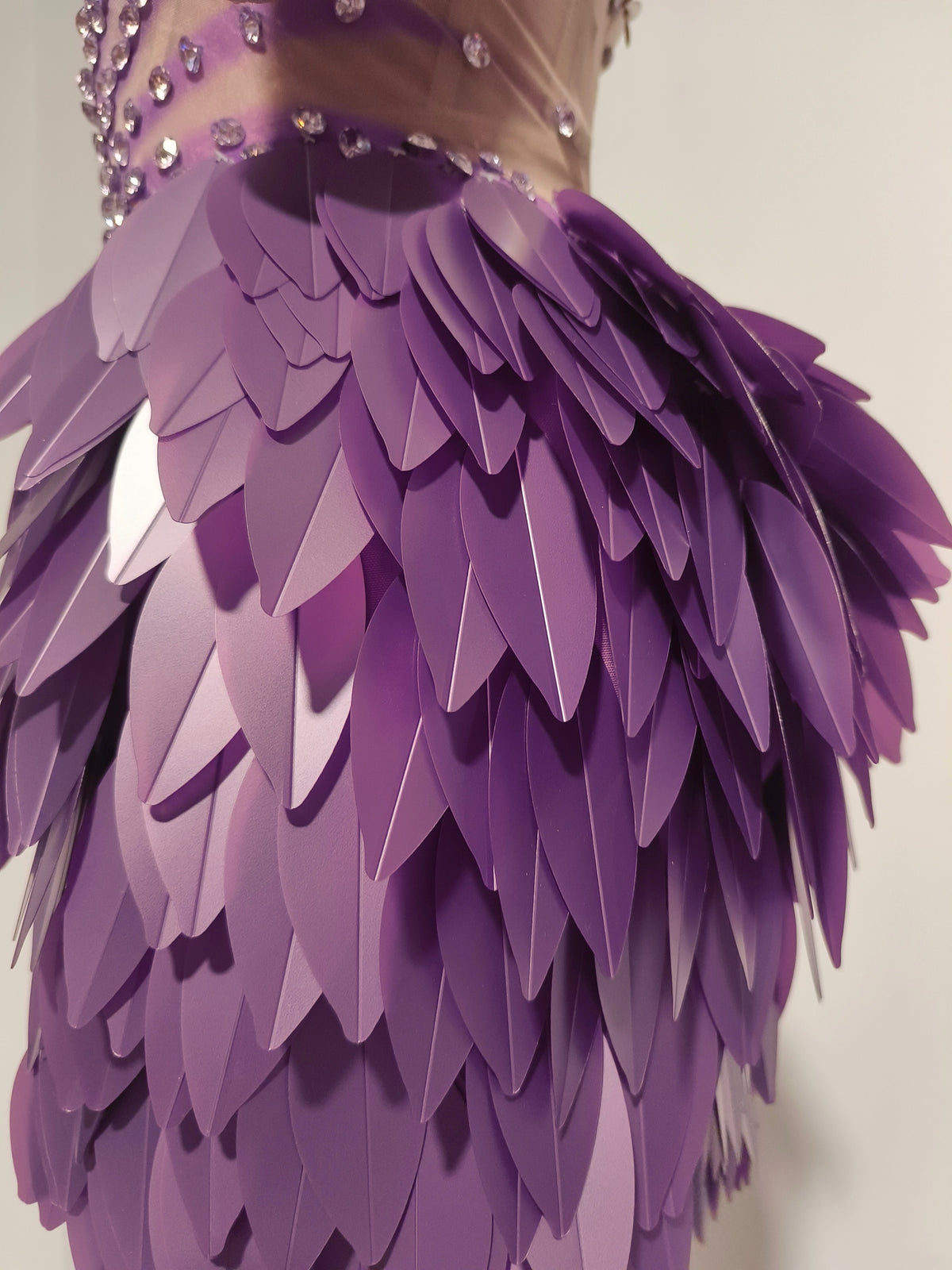 CELESINYI Hongmao Crystal Lavender Feather Mini Dress