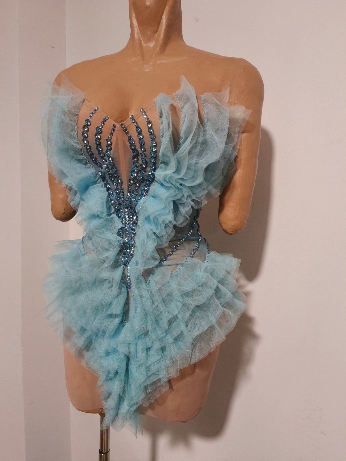 CELESINYI Liangkuai Crystal Sky Blue Ruffled Bodysuit