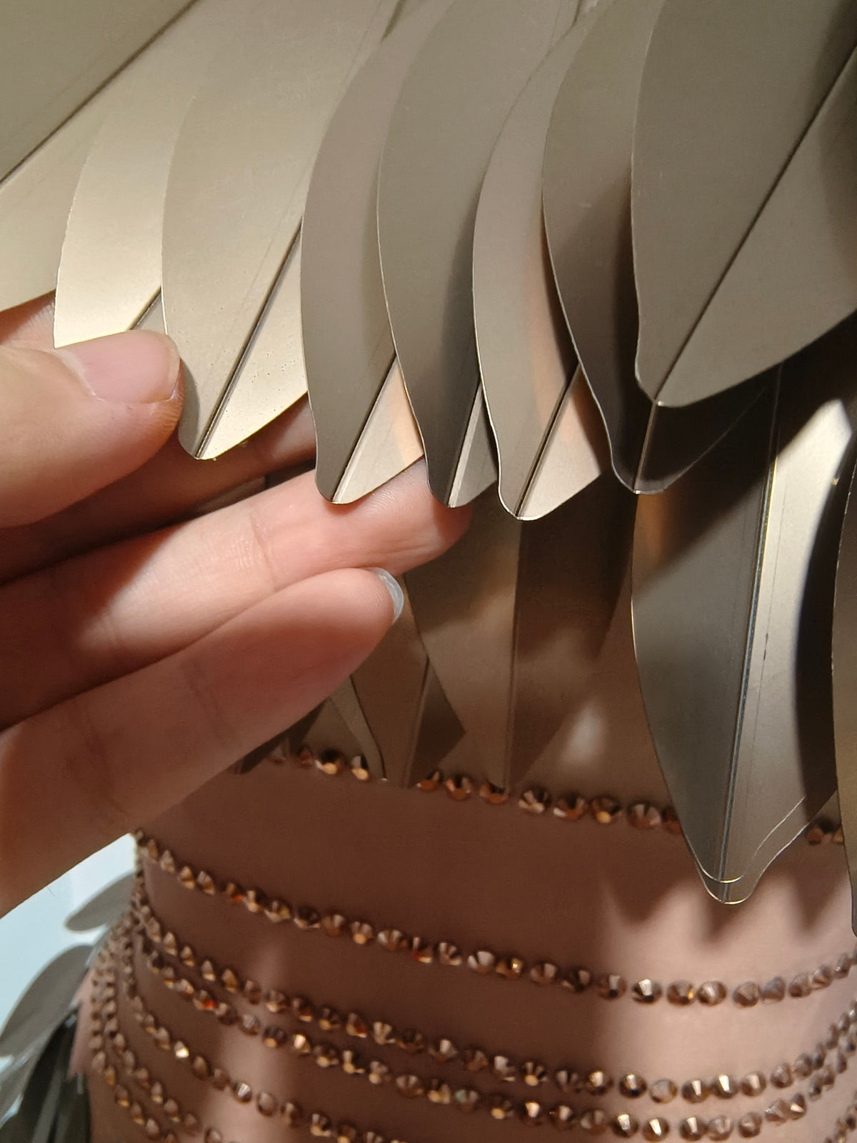 CELESINYI Feizhou Crystal Bronze Scale Gown