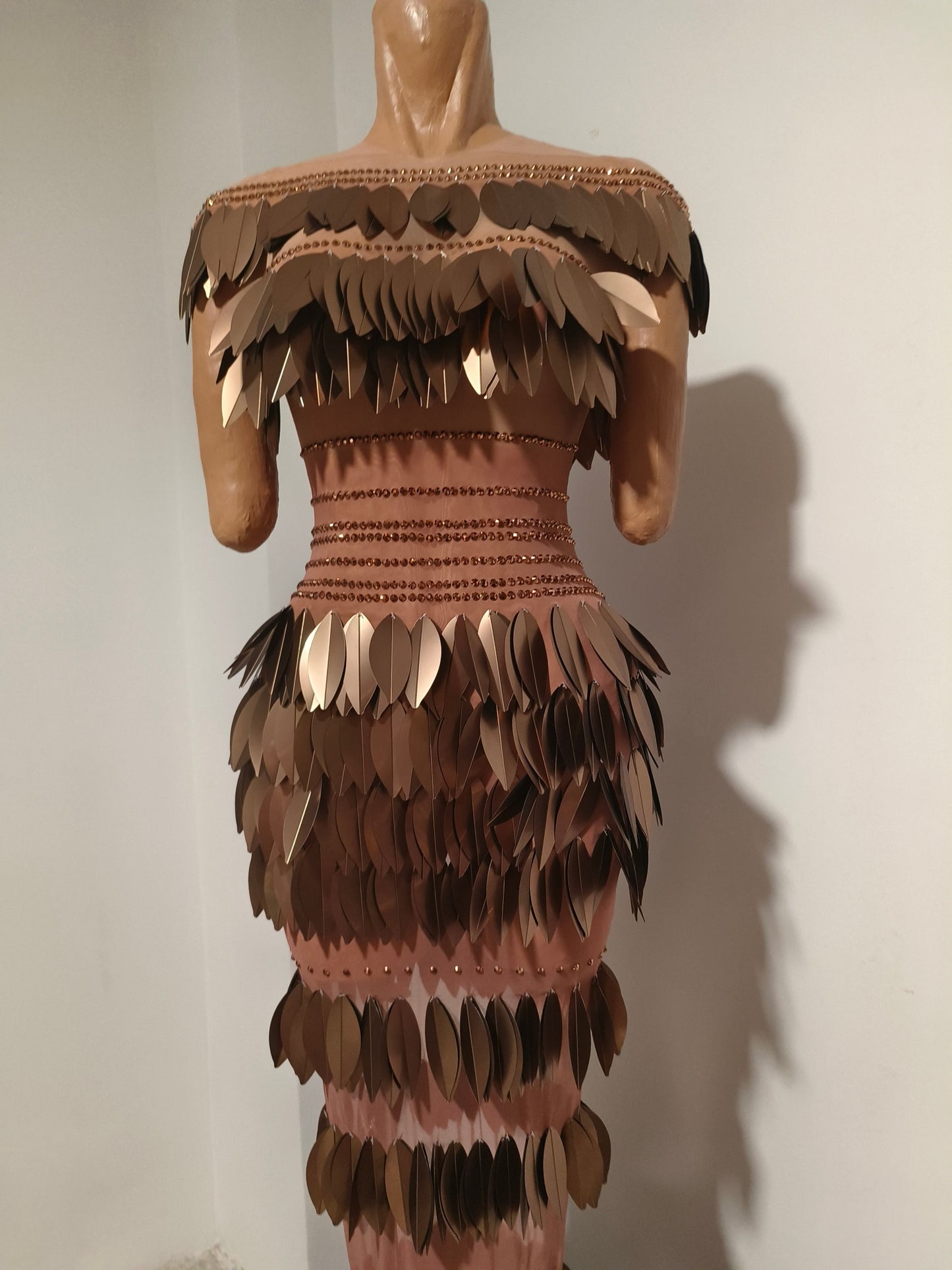 CELESINYI Feizhou Crystal Bronze Scale Gown
