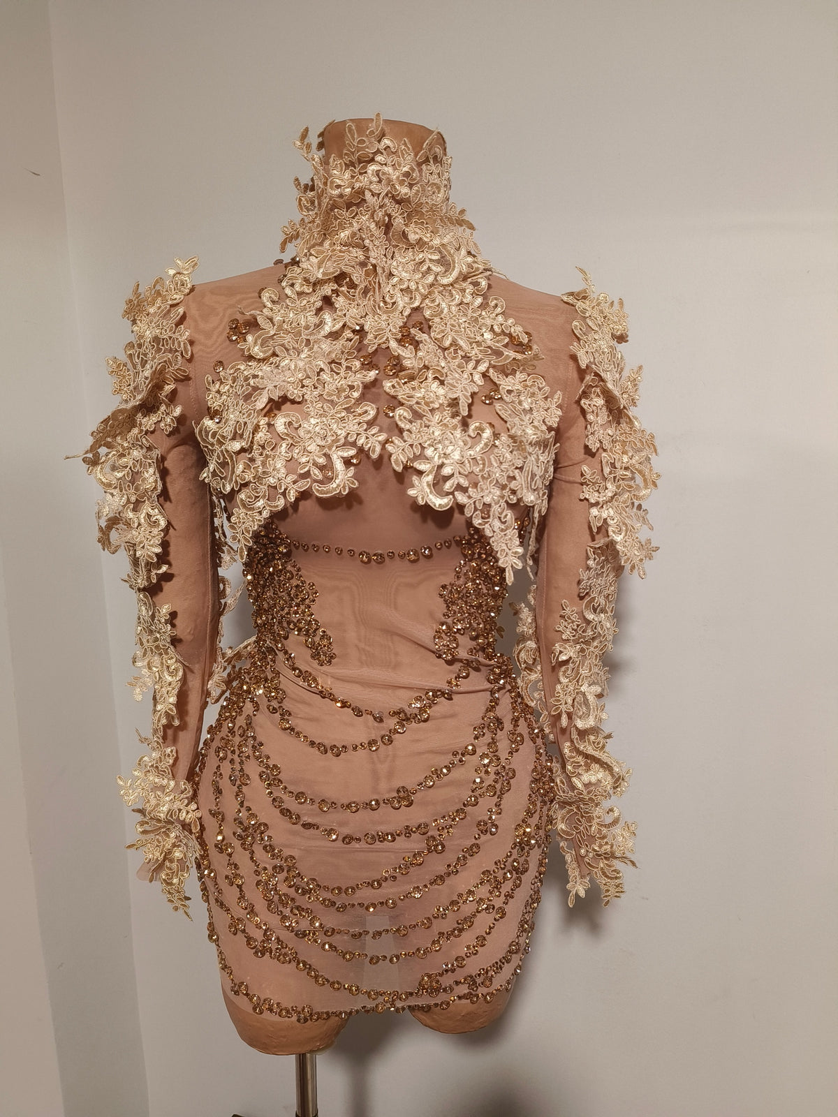 CELESINYI Jinghua Crystal Champagne Lace Mini Dress
