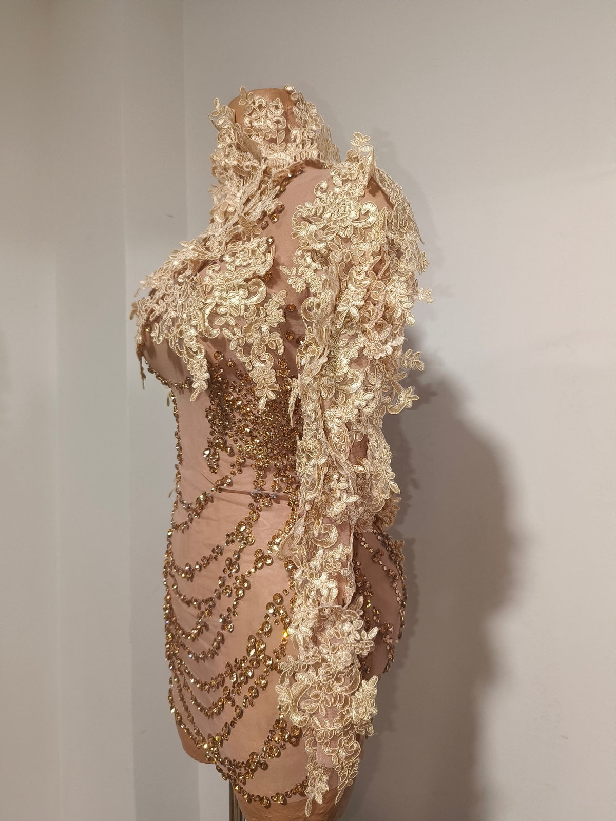 CELESINYI Jinghua Crystal Champagne Lace Mini Dress