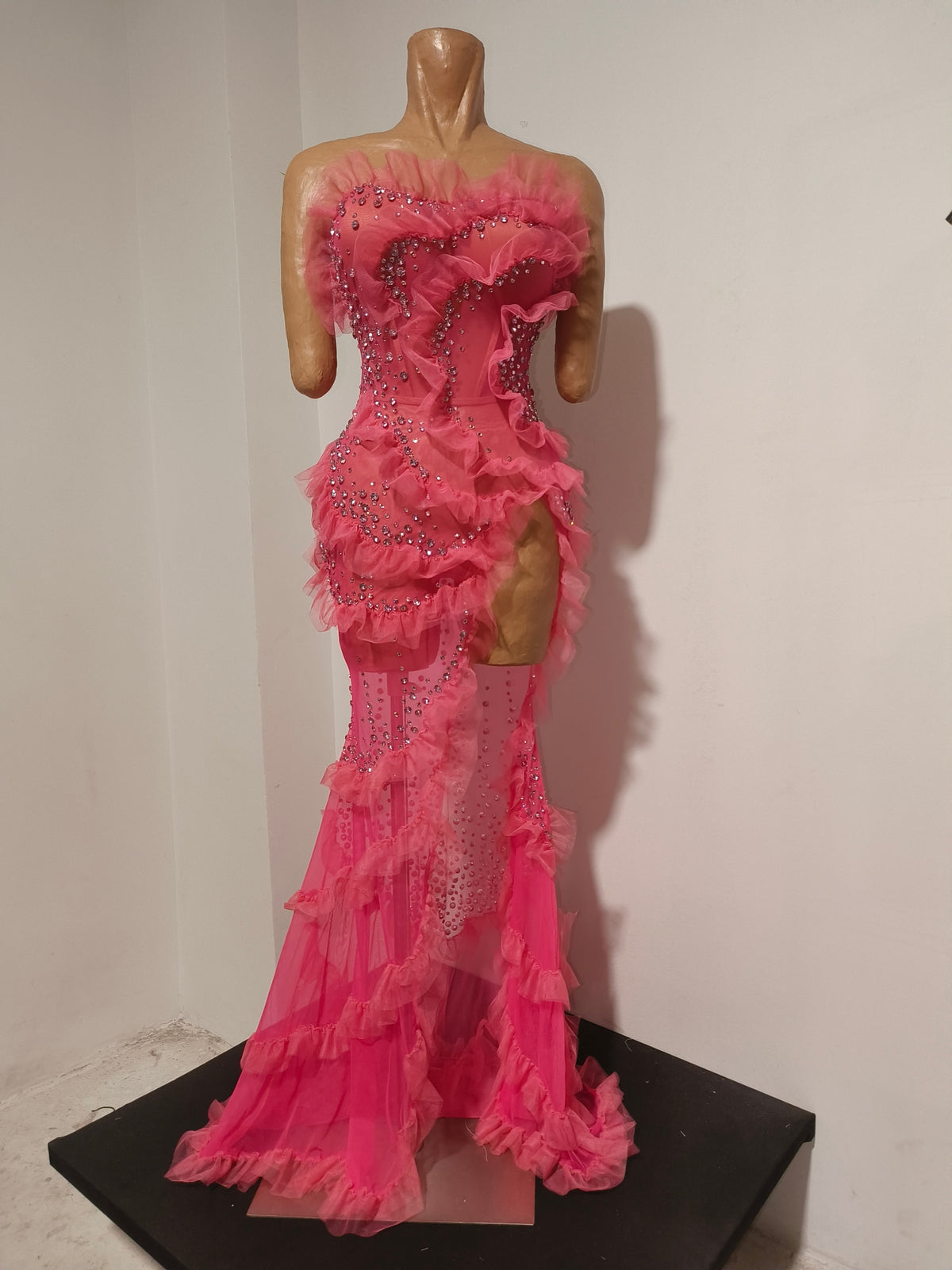 CELESINYI Shaoyao Crystal Fuchsia High Slit Gown