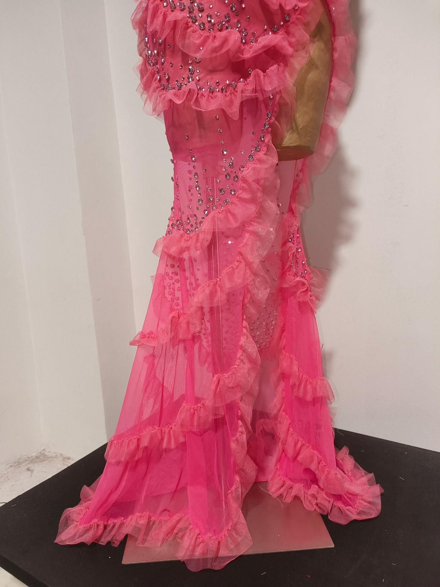 CELESINYI Shaoyao Crystal Fuchsia High Slit Gown