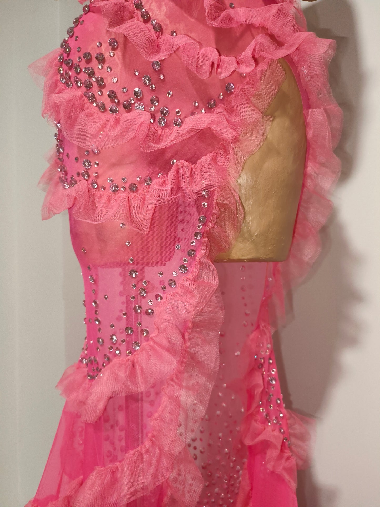 CELESINYI Shaoyao Crystal Fuchsia High Slit Gown
