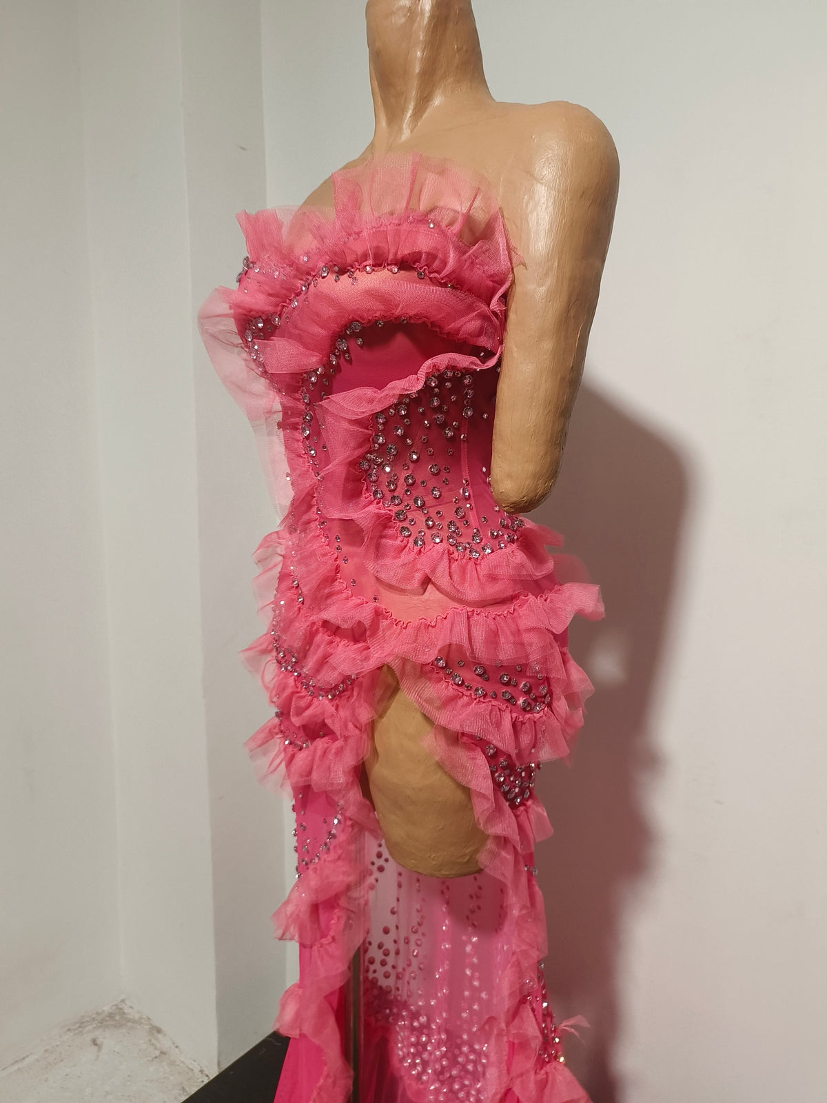 CELESINYI Shaoyao Crystal Fuchsia High Slit Gown