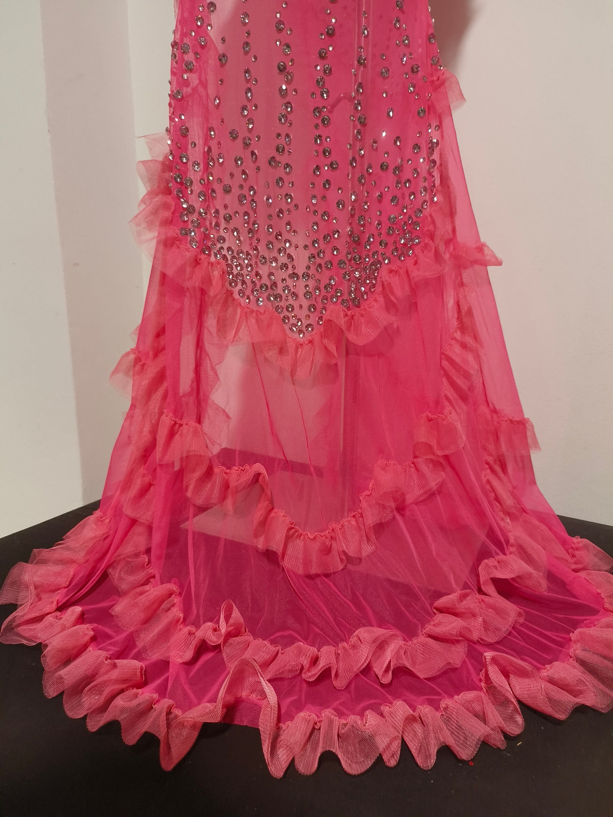 CELESINYI Shaoyao Crystal Fuchsia High Slit Gown