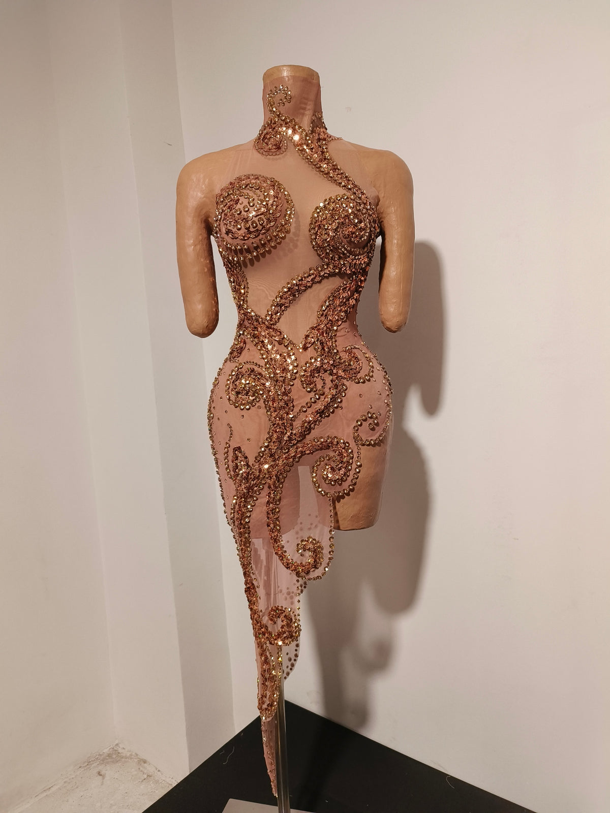 CELESINYI Qiuyue Crystal Bronze Filigree Train Gown
