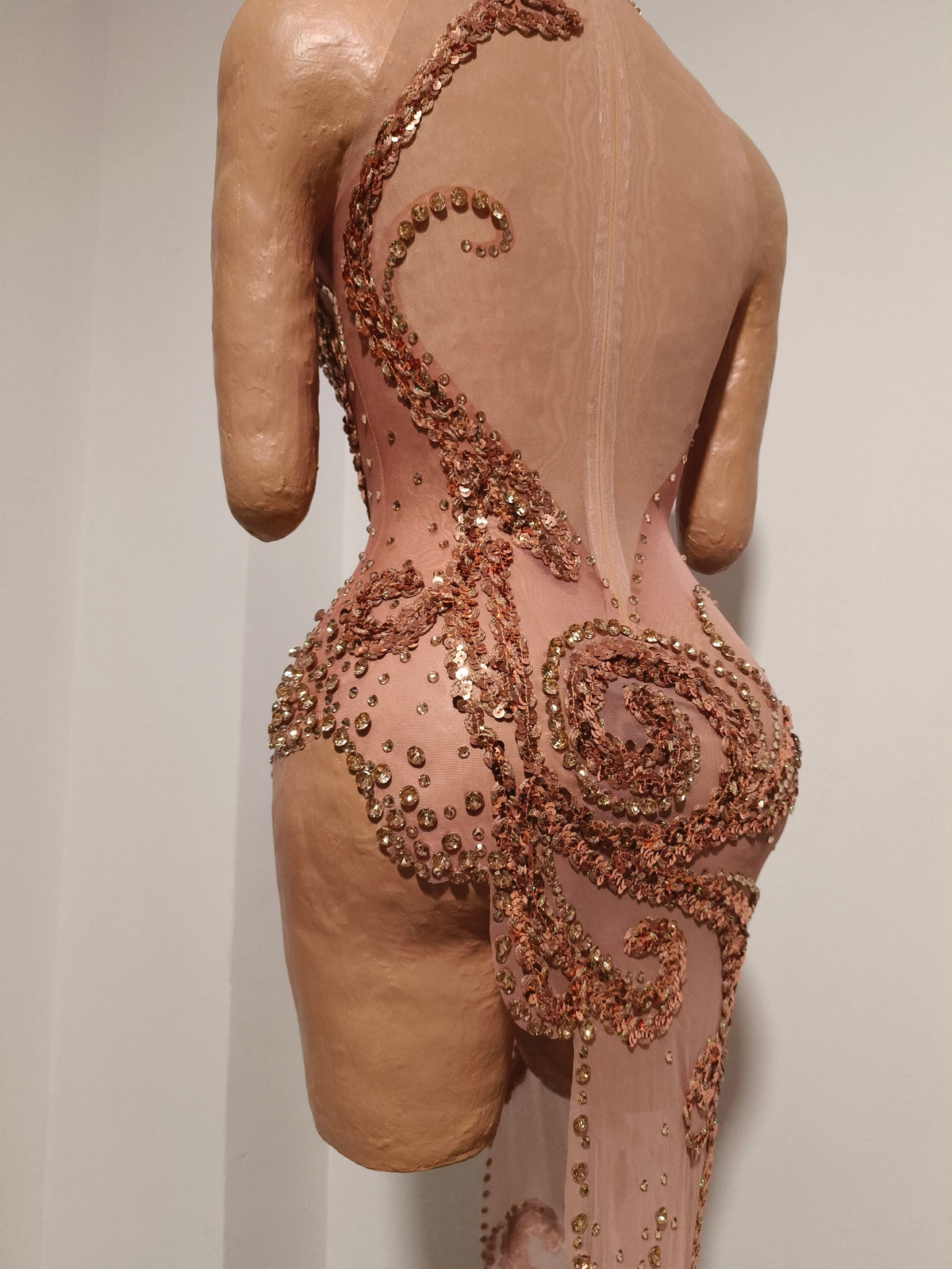 CELESINYI Qiuyue Crystal Bronze Filigree Train Gown