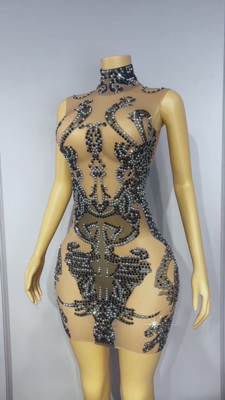 CELESINYI Heibaiqi Crystal Black White Baroque Mini Dress