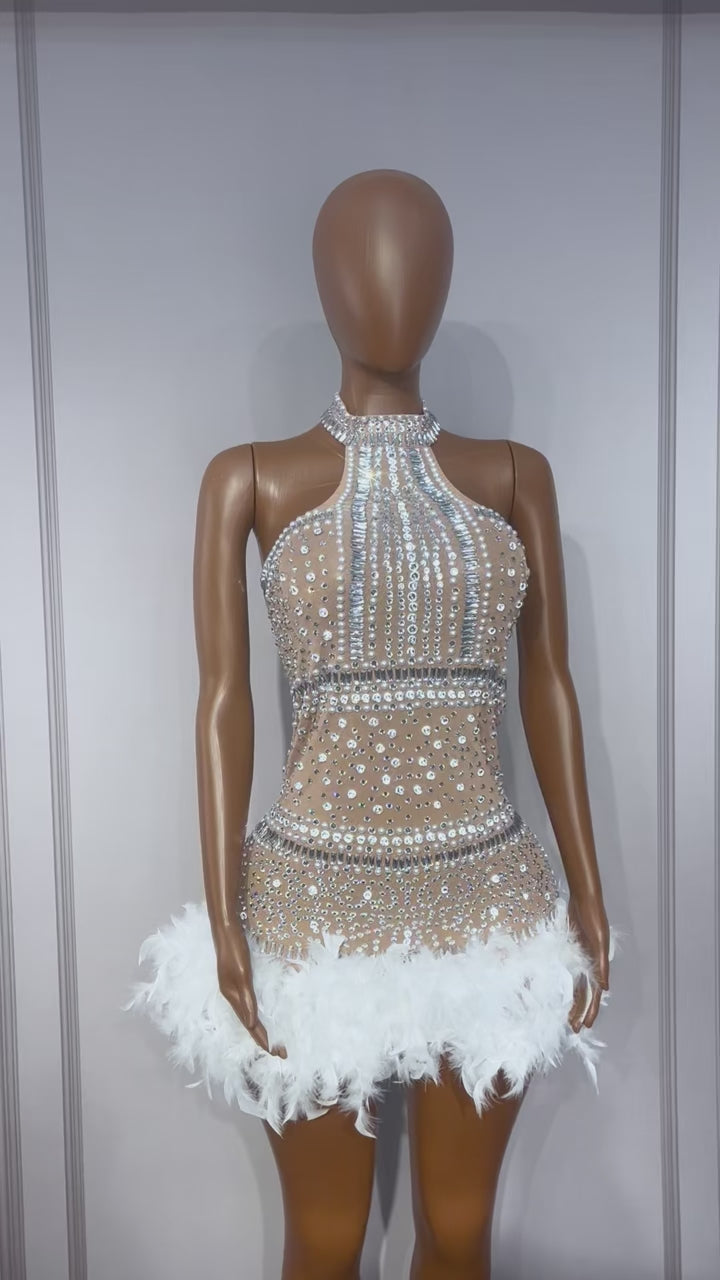 CELESINYI Baimaoxian Crystal White Feather Mini Dress