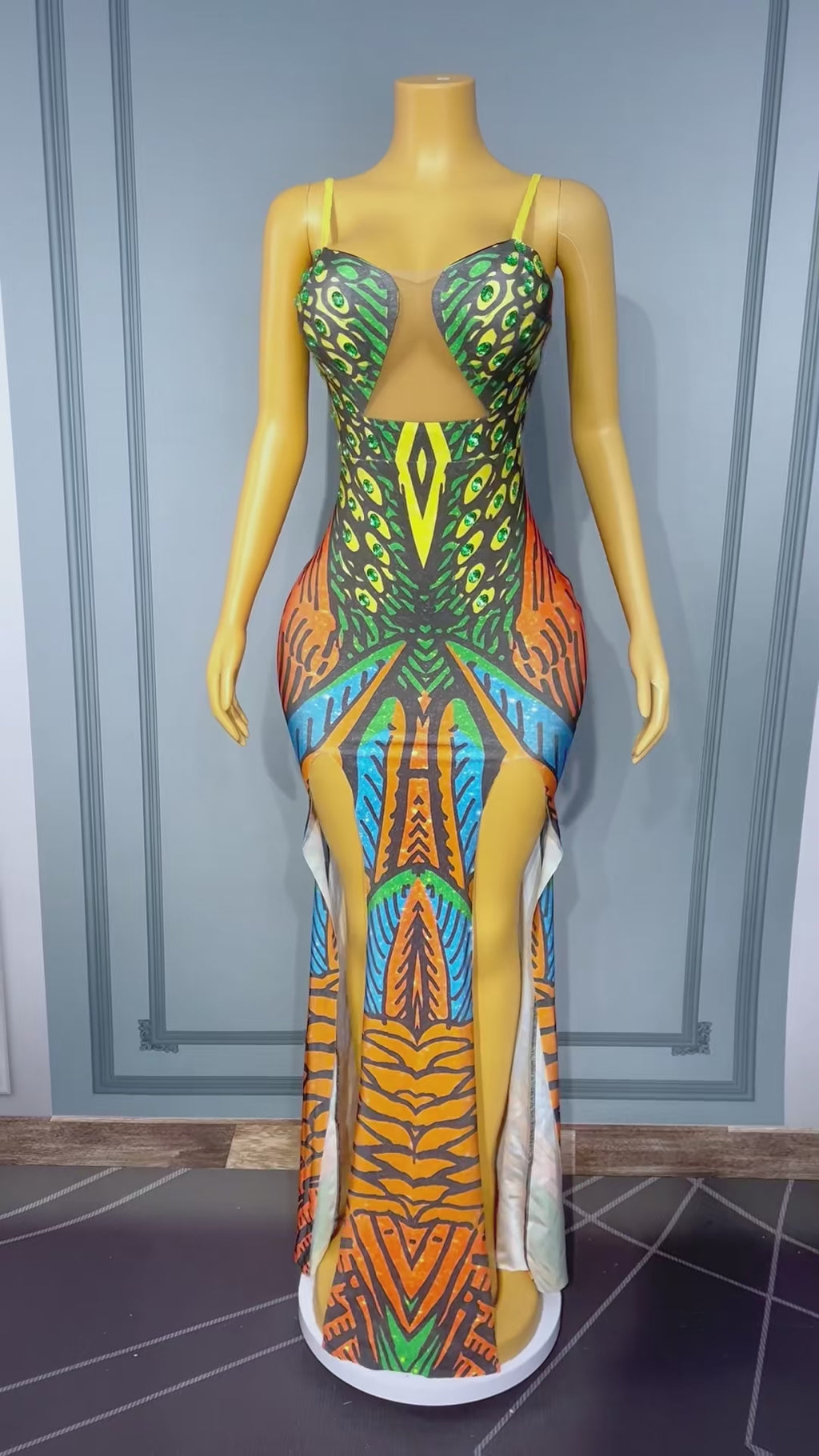 CELESINYI Qianzhenfeng Crystal Peacock Print Dress