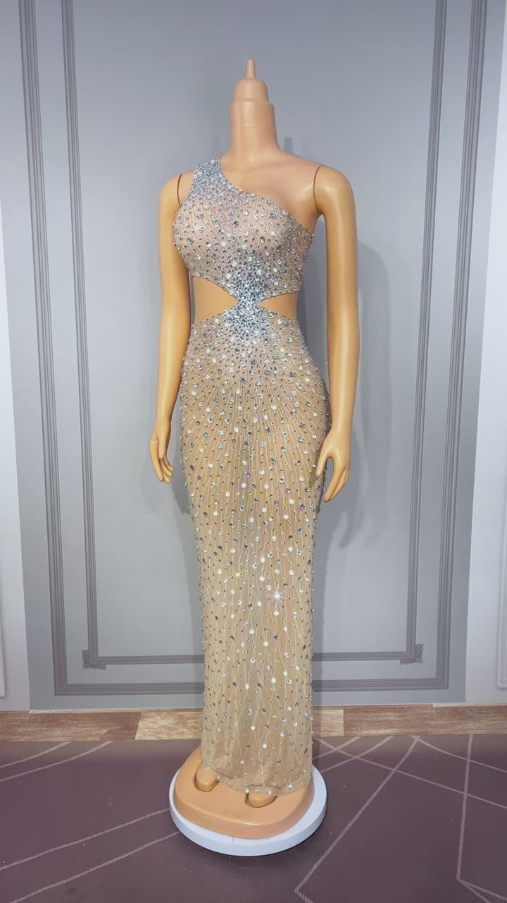 CELESINYI Shuijiliu Crystal Radiant One-Shoulder Gown