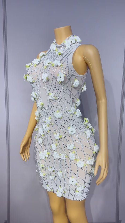 Baiguang White Floral Crystal Pendant Dress